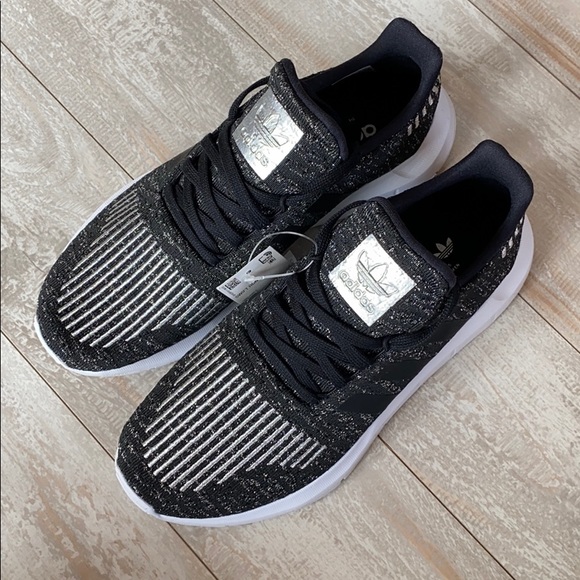 NWT Adidas swift run black silver - Picture 3 of 8